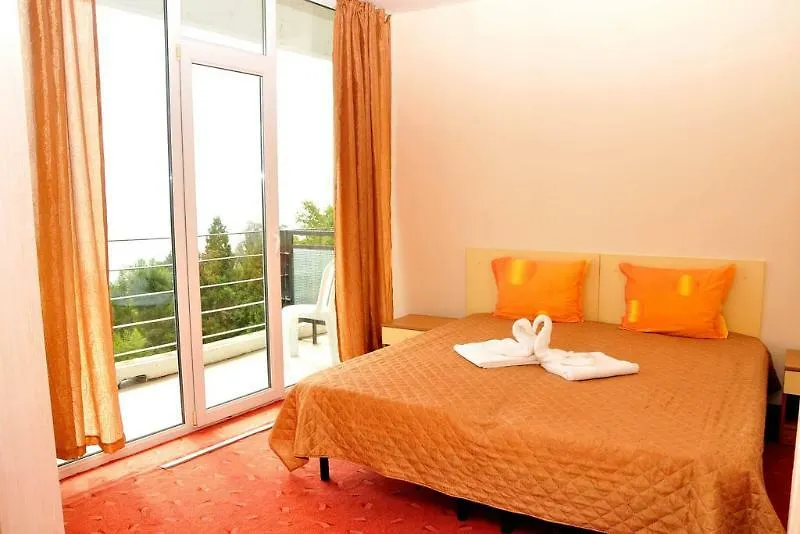 International House Of Journalists Resort Golden Sands Hotel